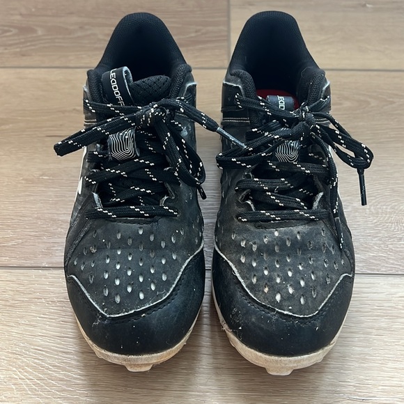 Under Armour baseball cleats - Picture 2 of 5